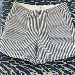 Gap chino short